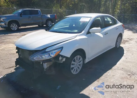 2018 Nissan Altima 2.5 S z USA, uszkodzony, nr VIN 1N4AL3AP8JC225930